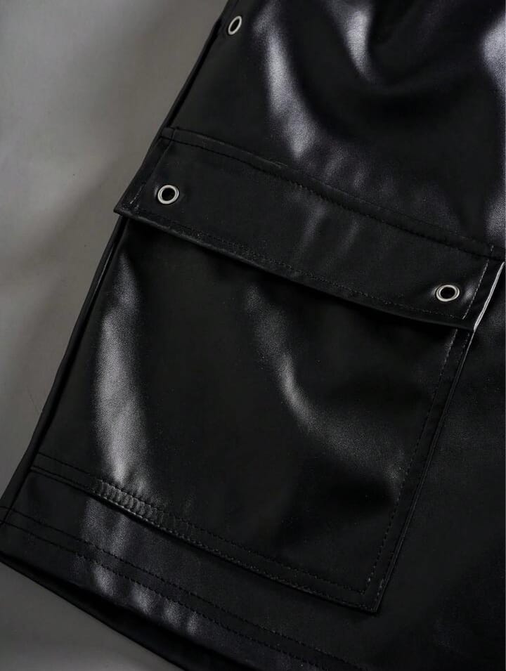 Men's Loose Drawstring Waist Cargo Pocket PU Leather Shorts